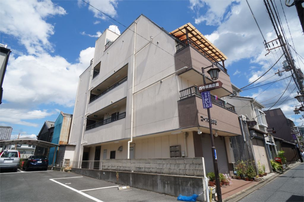 コーポならまちの外観