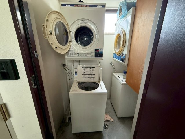 北羅マンションのエントランス