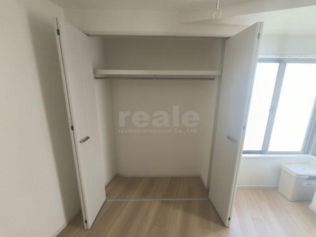 三鷹市新川６丁目の賃貸マンションの収納