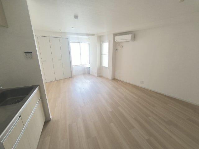 三鷹市新川６丁目の賃貸マンションの洋室