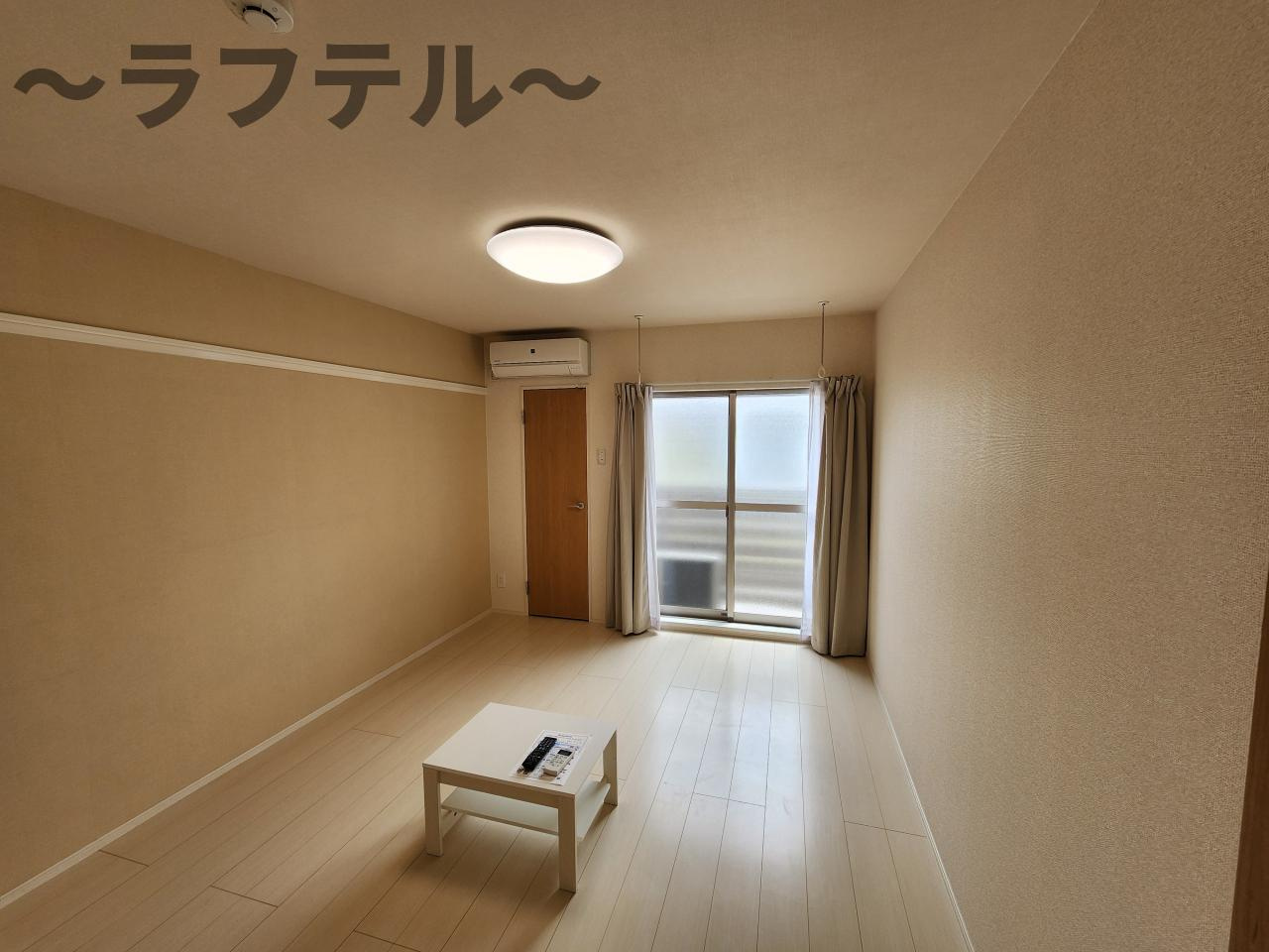 入間市下藤沢５丁目のアパートの居間・リビング