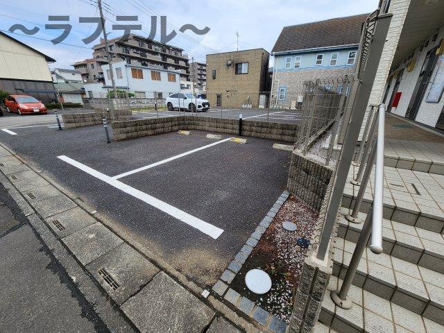 入間市下藤沢５丁目のアパートの駐車場
