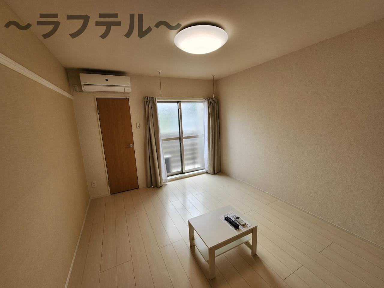 入間市下藤沢５丁目のアパートの居間・リビング