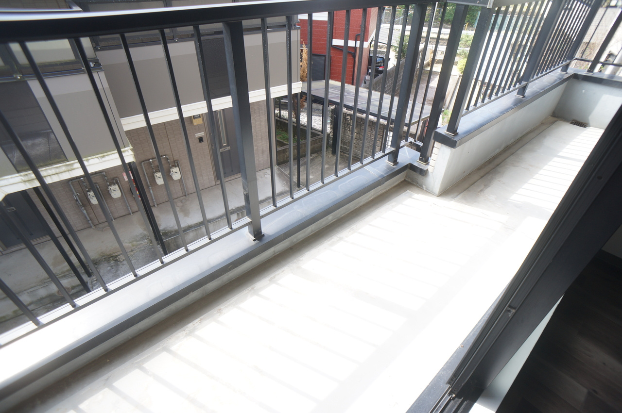 奈良市佐保台西町の賃貸マンションのバルコニー