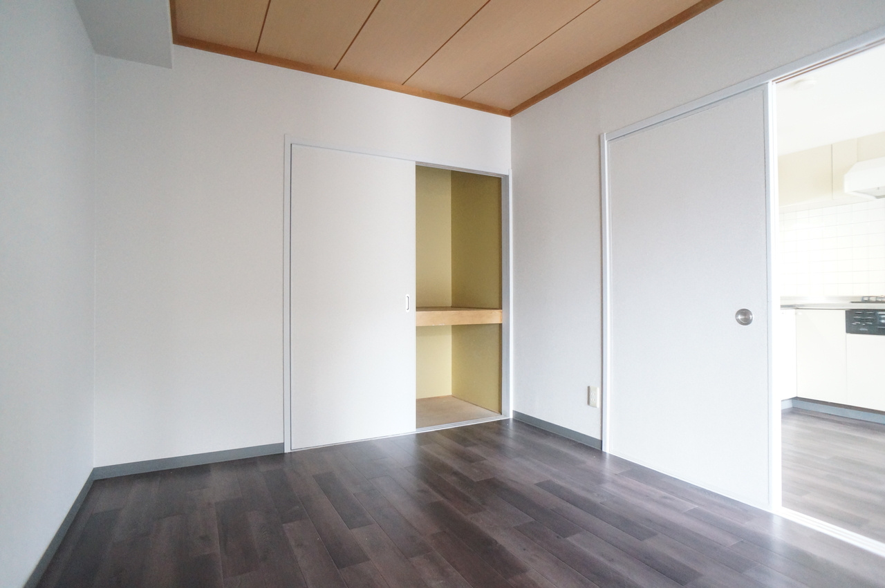 奈良市佐保台西町の賃貸マンションの洋室