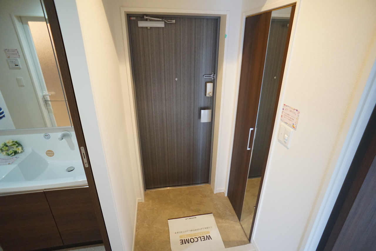 幸court nara sanjoの玄関