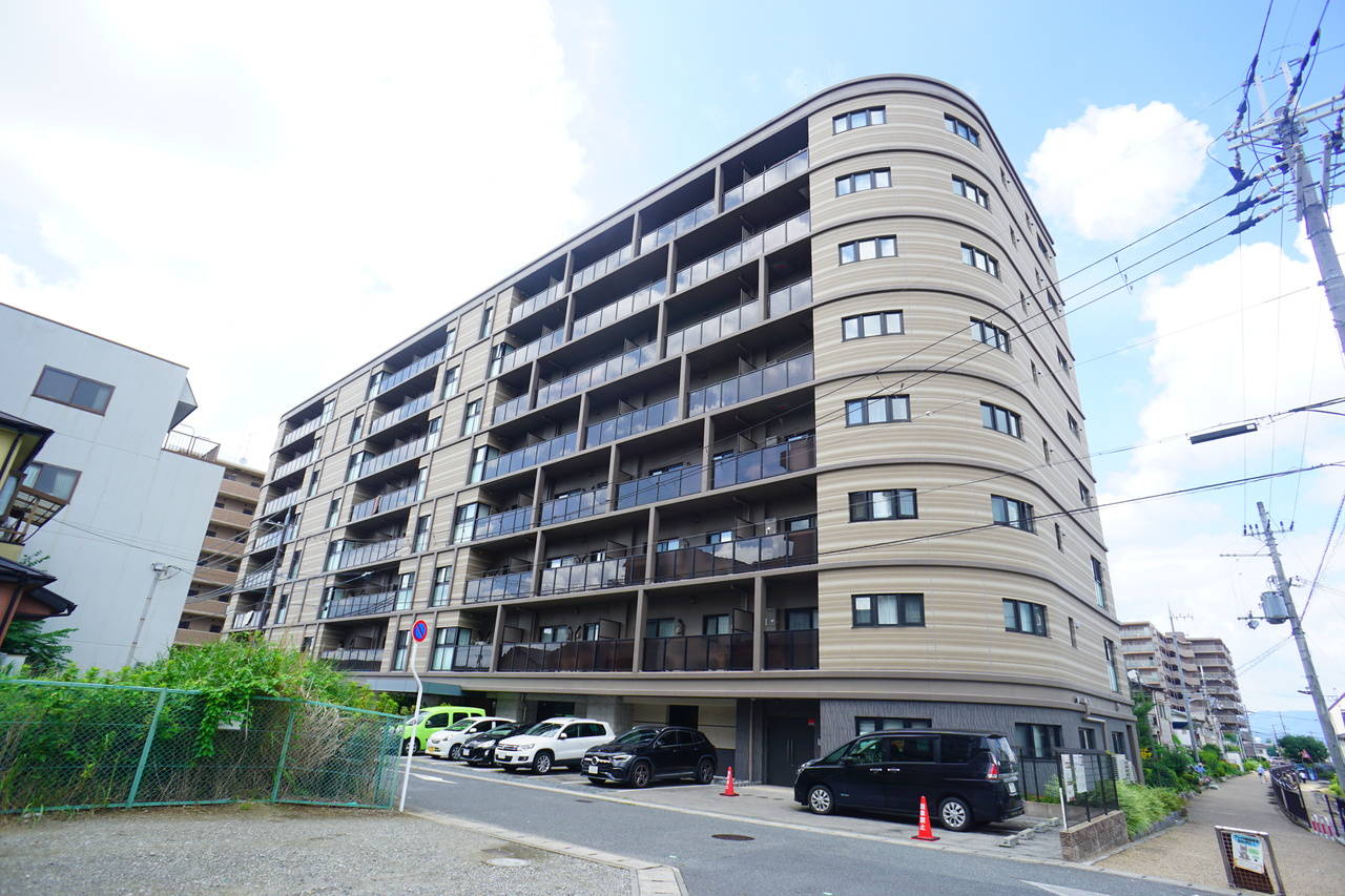 幸court nara sanjoの外観