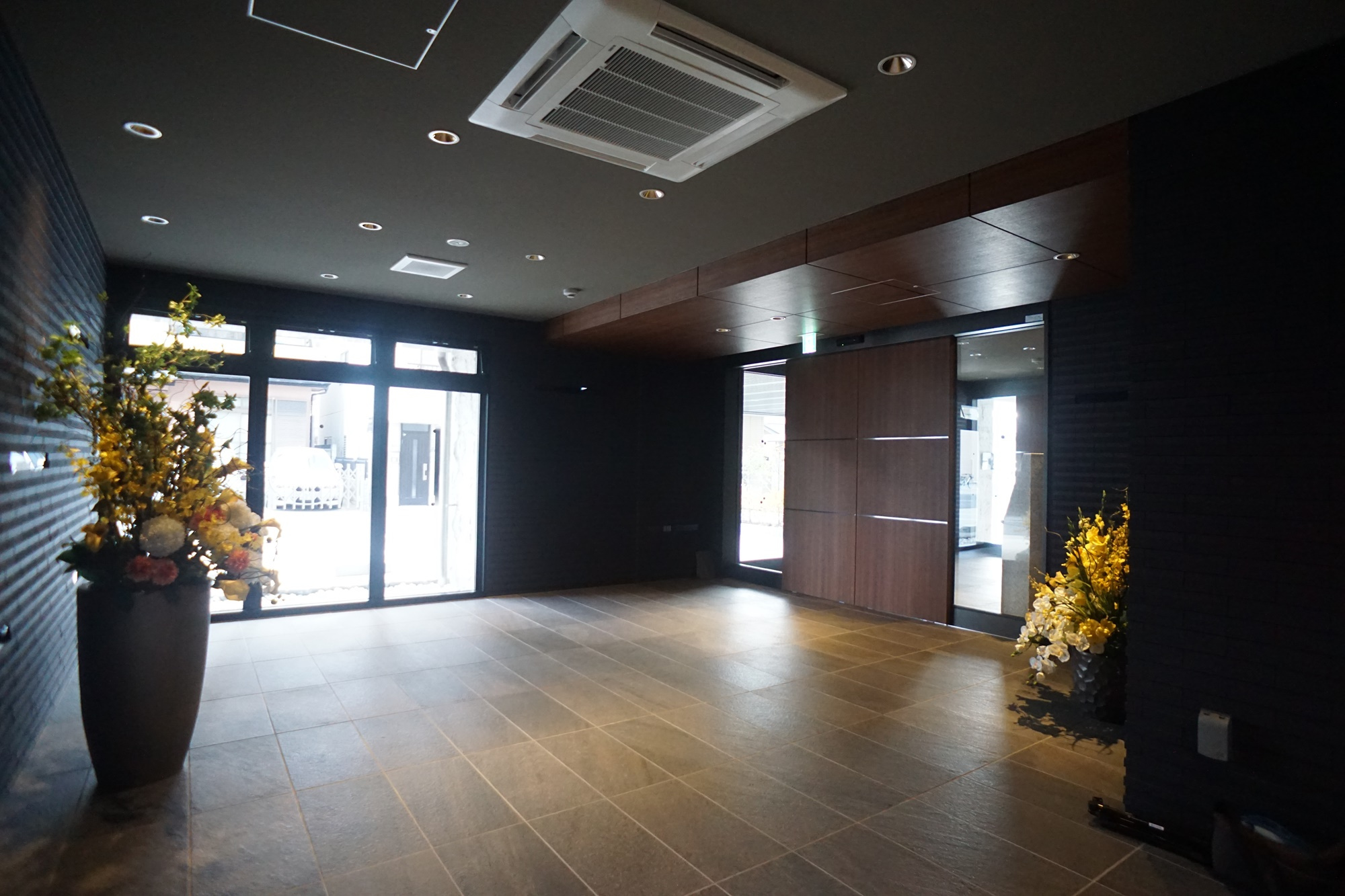 幸court nara sanjoのエントランス
