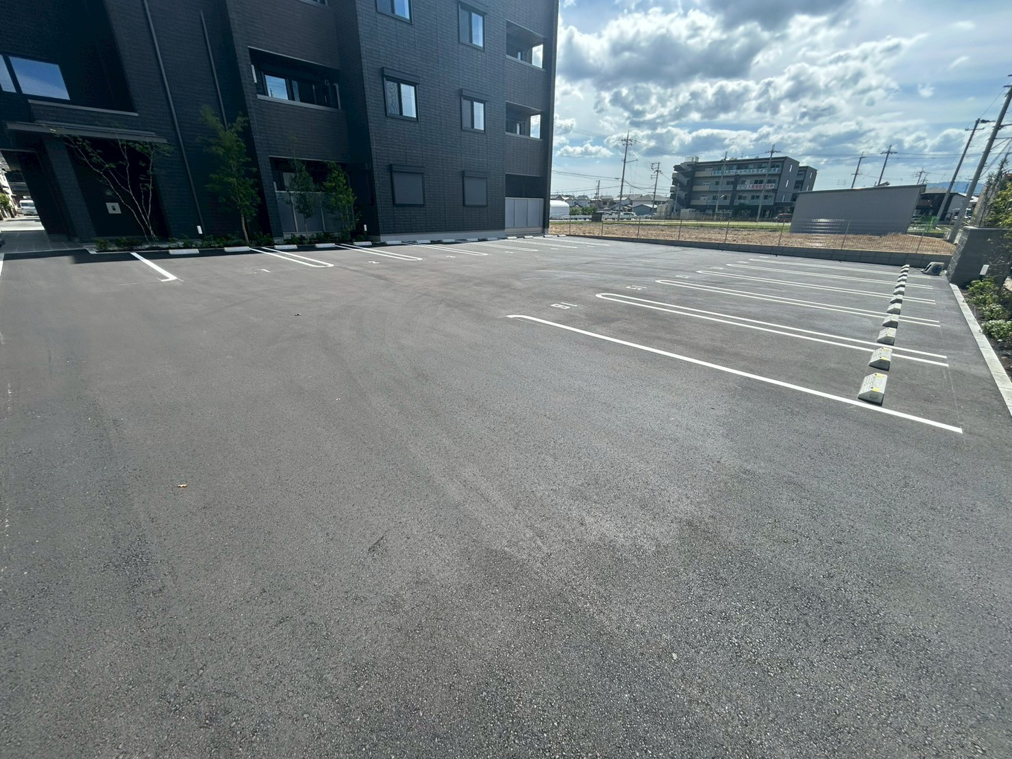 シャーメゾン　オークルート奈良の駐車場