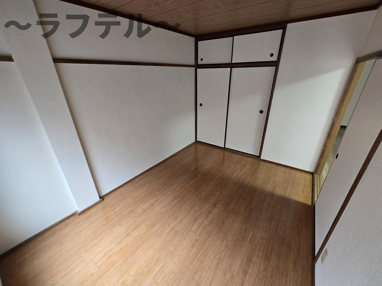エステート和ヶ原Bの洋室