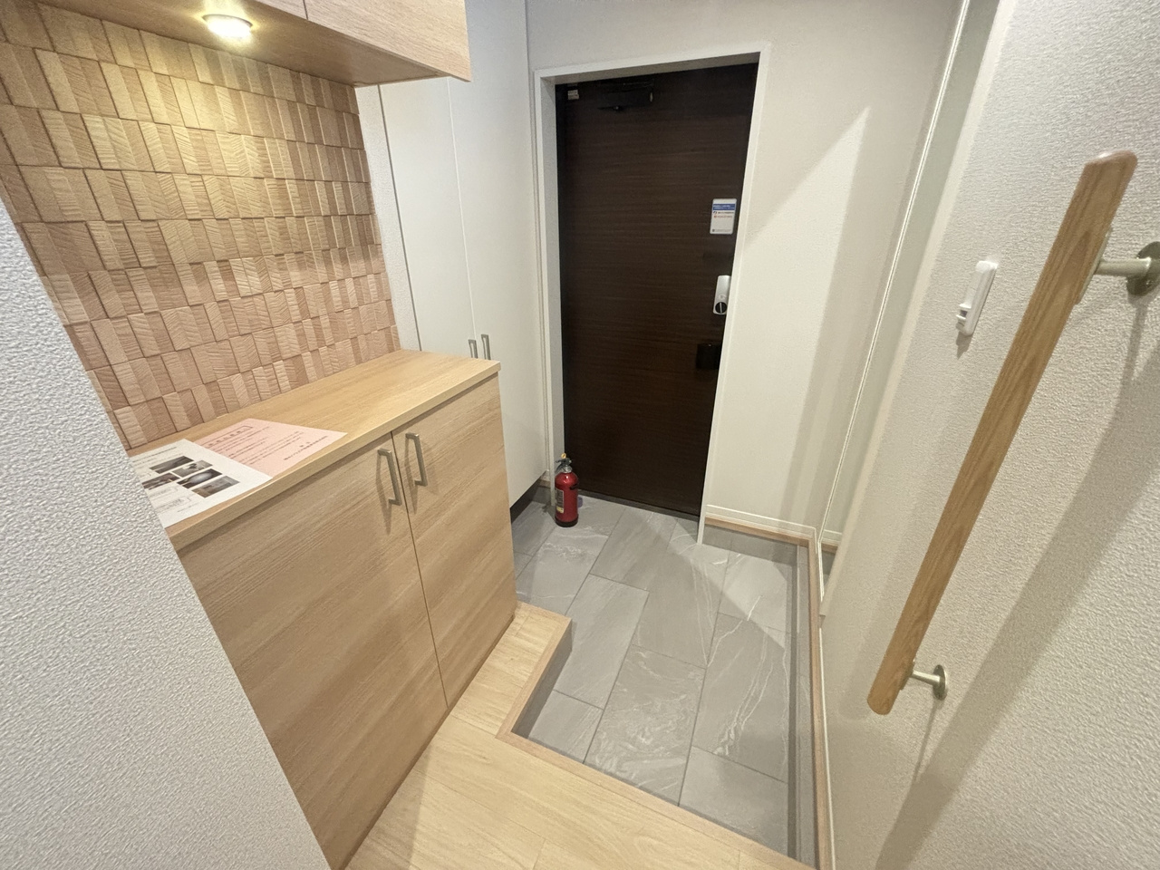 けやきテラスの玄関|※別号室参考写真