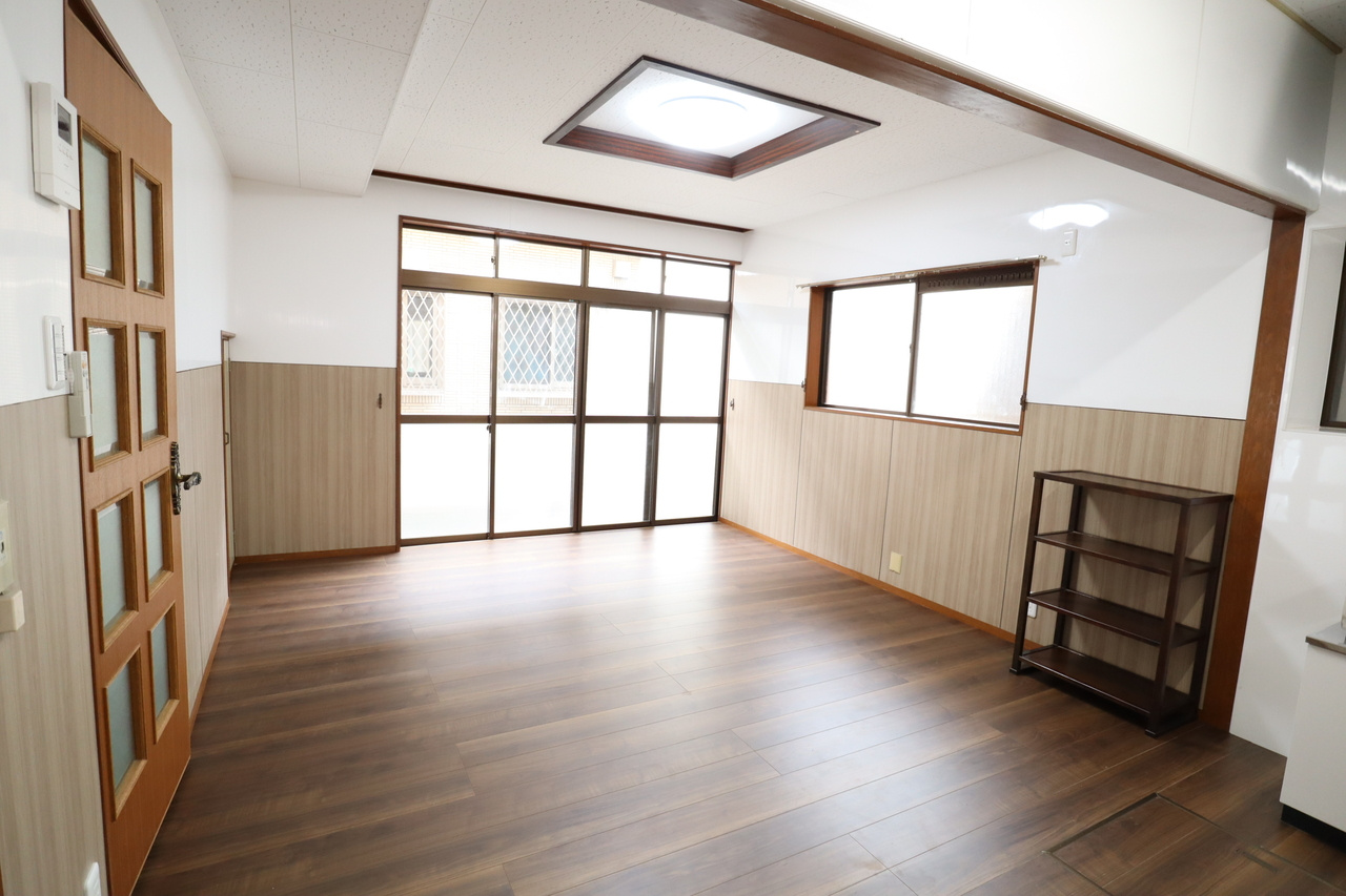 香芝市磯壁３丁目の一戸建ての居間・リビング