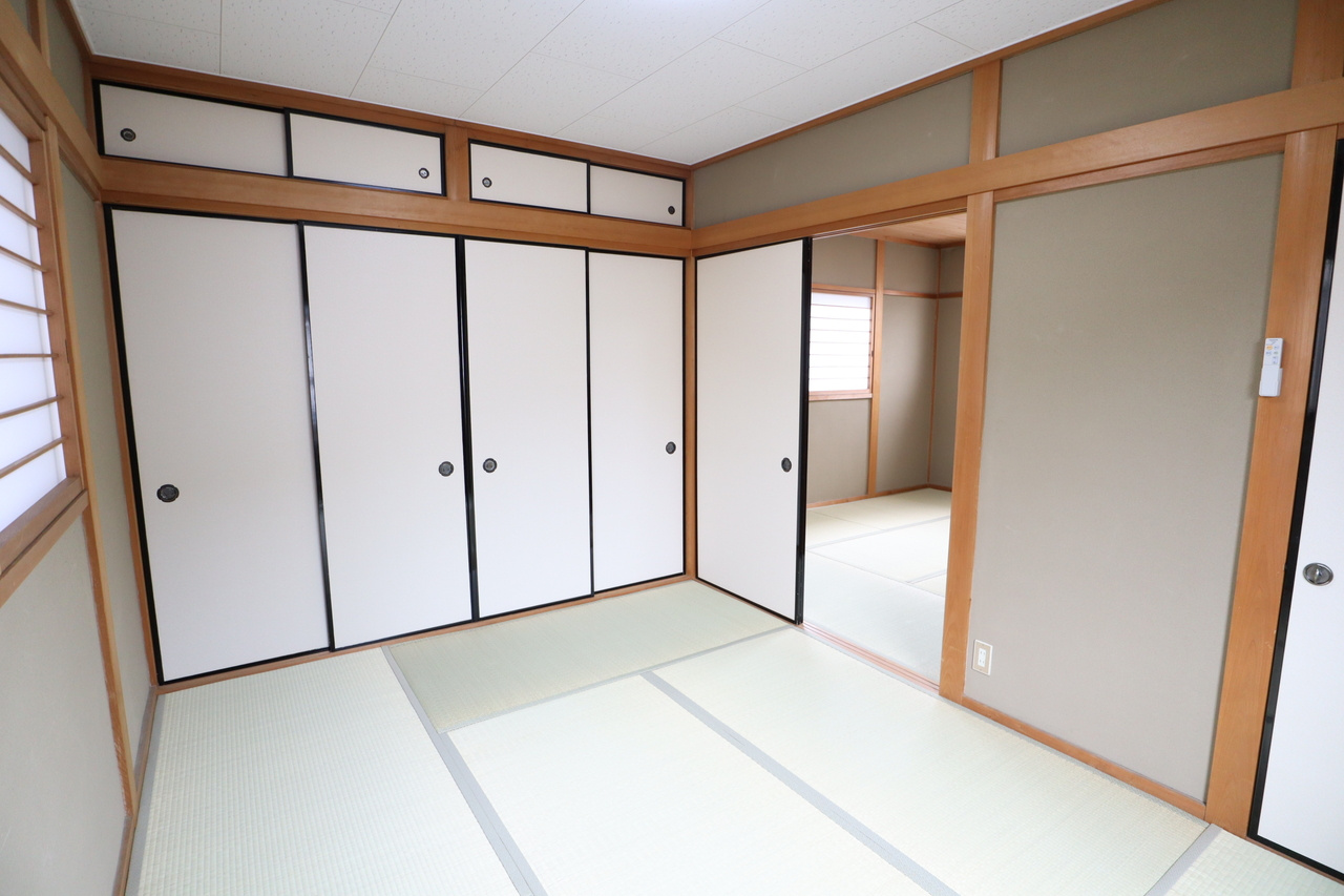 香芝市磯壁３丁目の一戸建ての和室