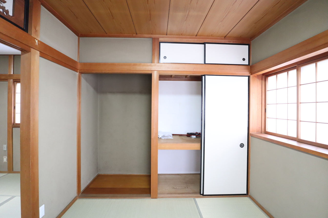 香芝市磯壁３丁目の一戸建ての収納
