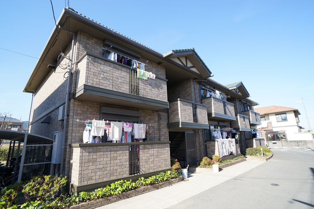 ロジュマン葛城Ｂ棟の外観
