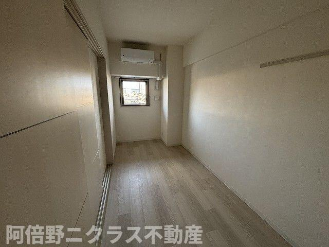 ベルンガーデン勝山北の洋室