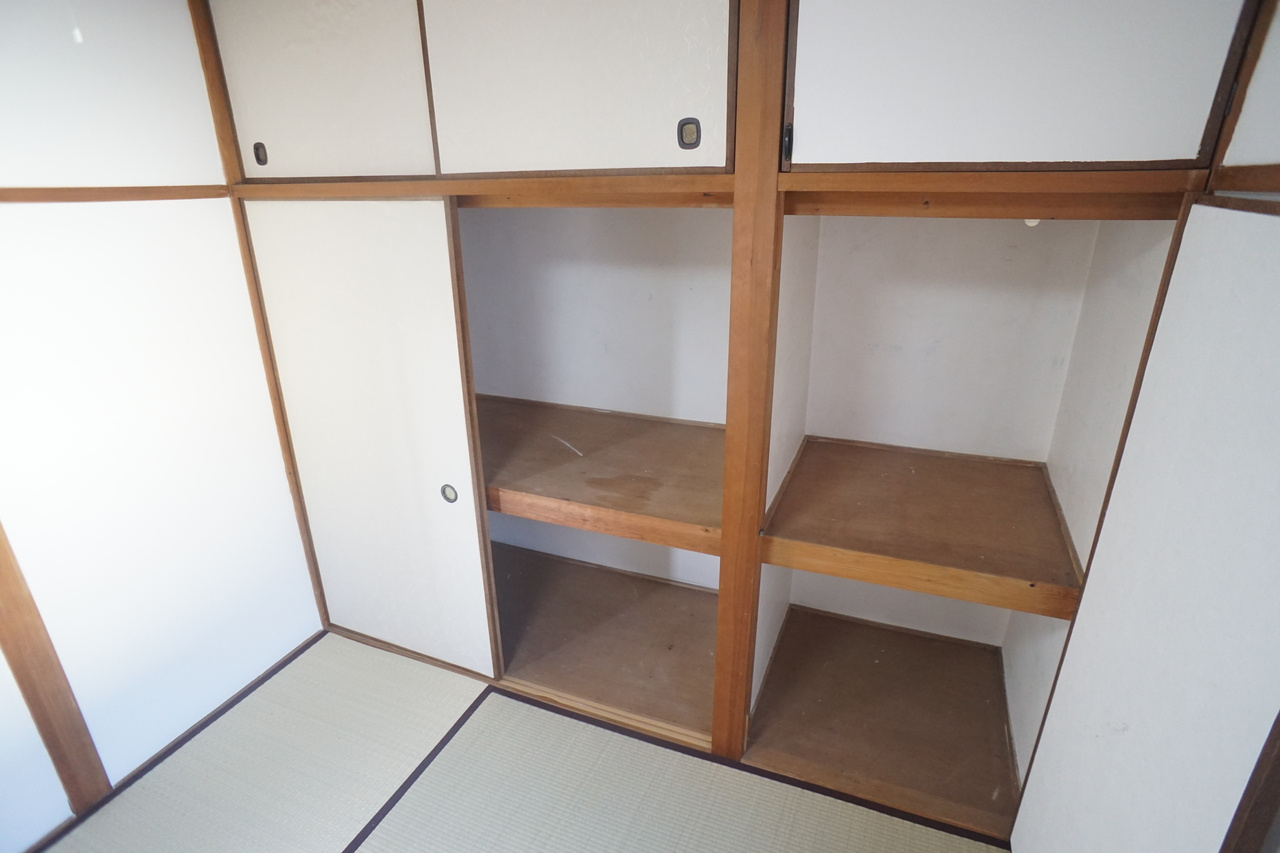 五条西１丁目戸建の収納