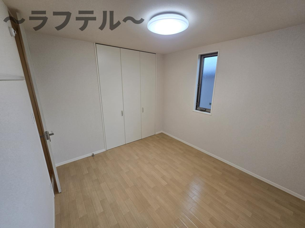 所沢市大字久米のアパートの洋室