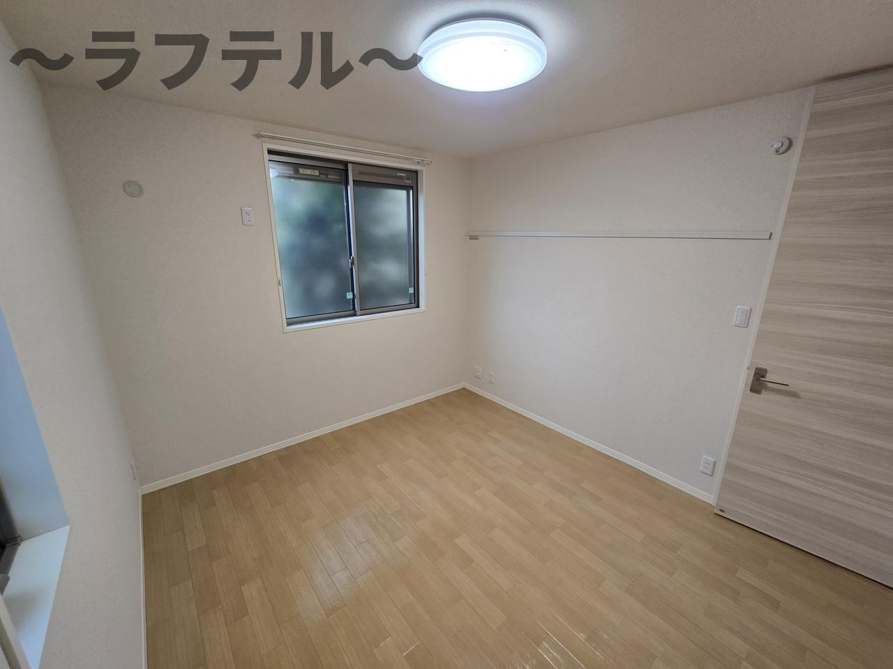 所沢市大字久米のアパートの洋室