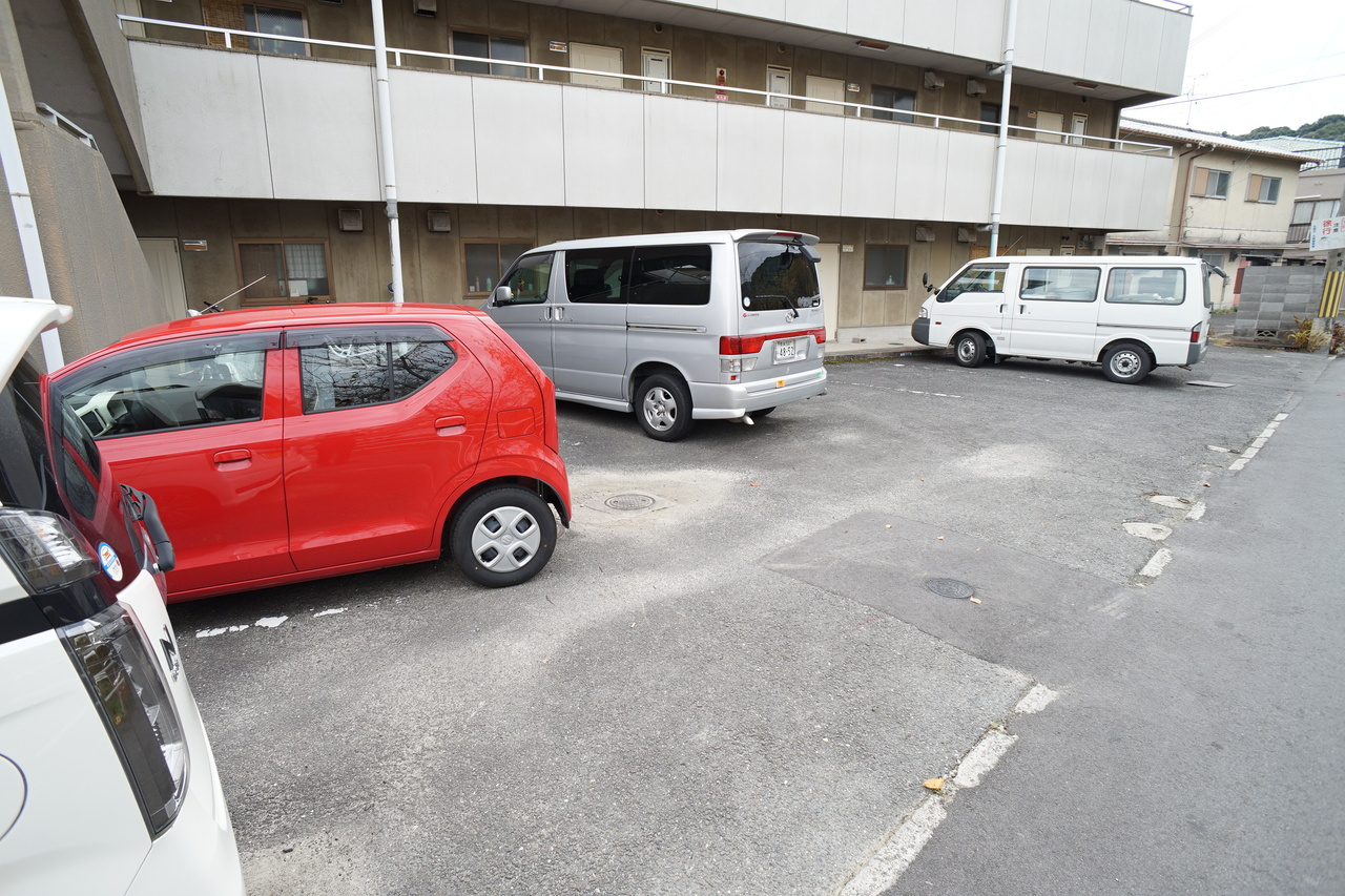 メープルハイツの駐車場