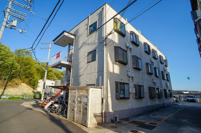 ハイタウンＡ棟の外観