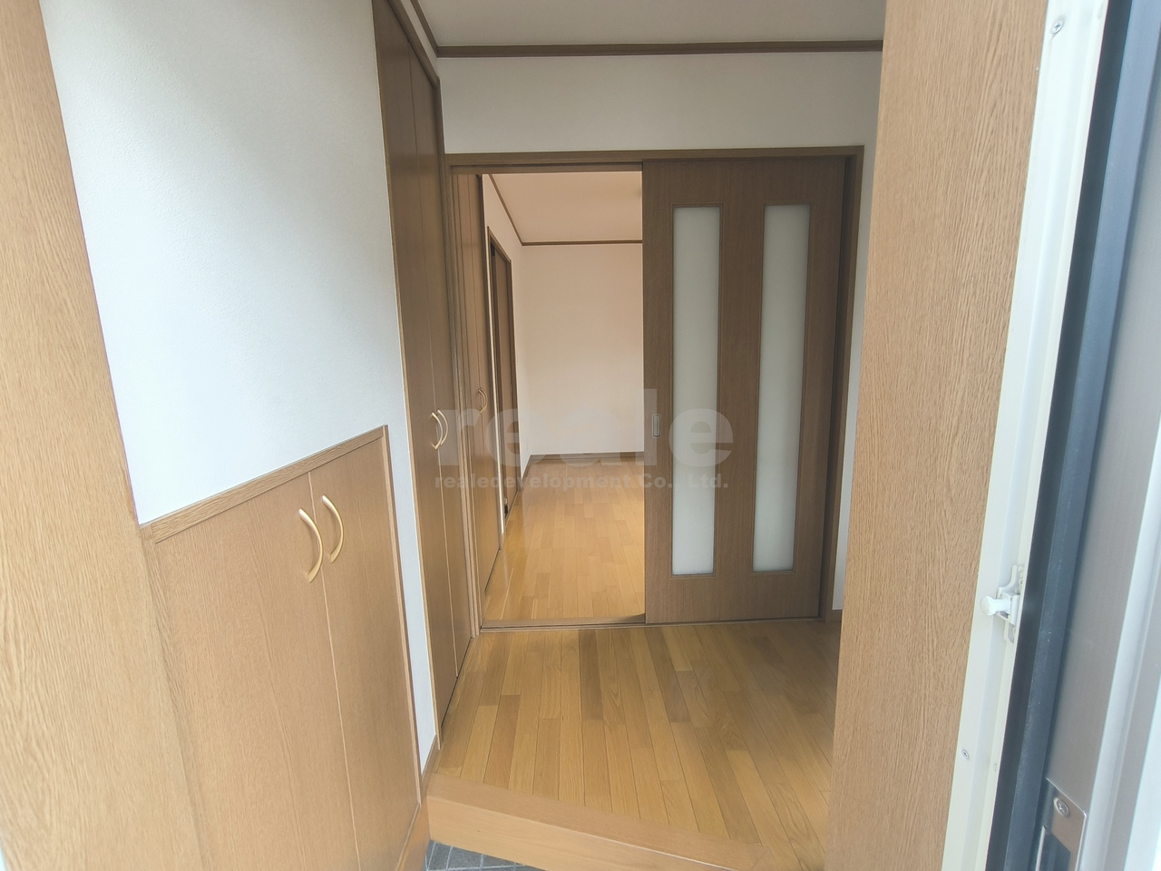 武蔵野市吉祥寺南町２丁目のアパートの玄関