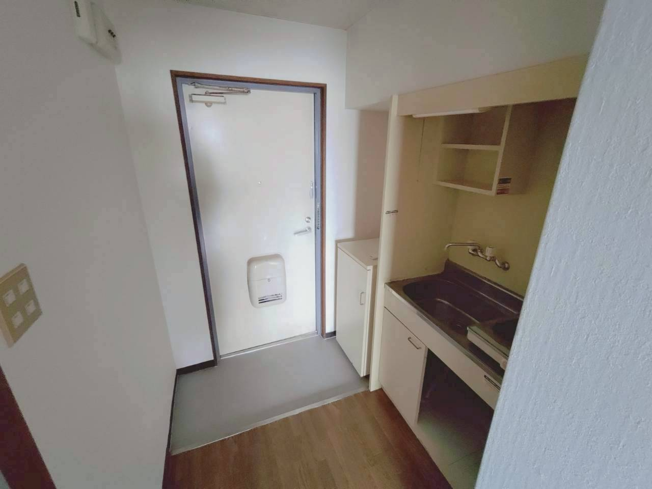 信貴マンションの玄関