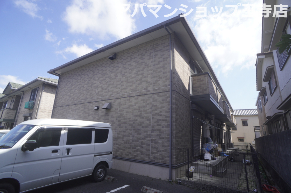 グリーンフィールドＢ棟の外観