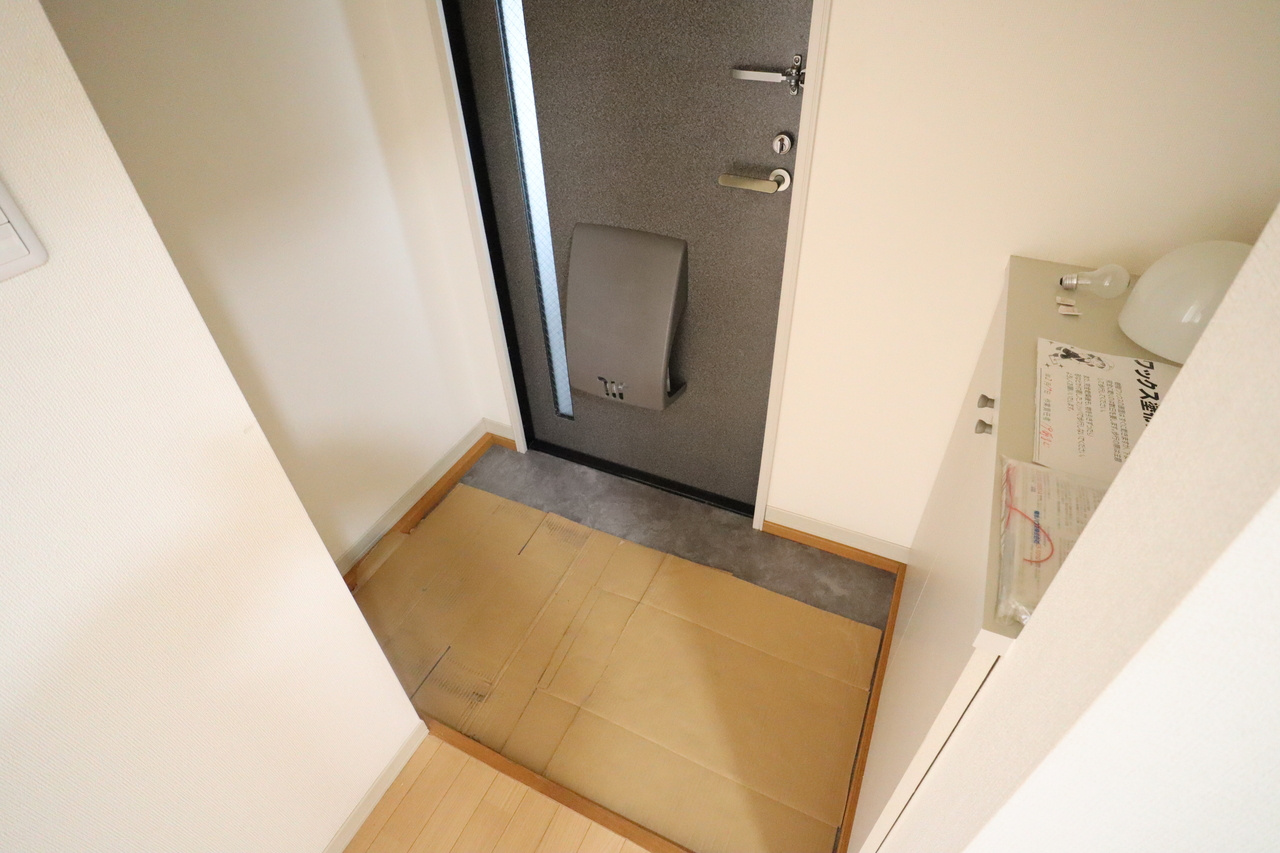 プレミール當麻の玄関