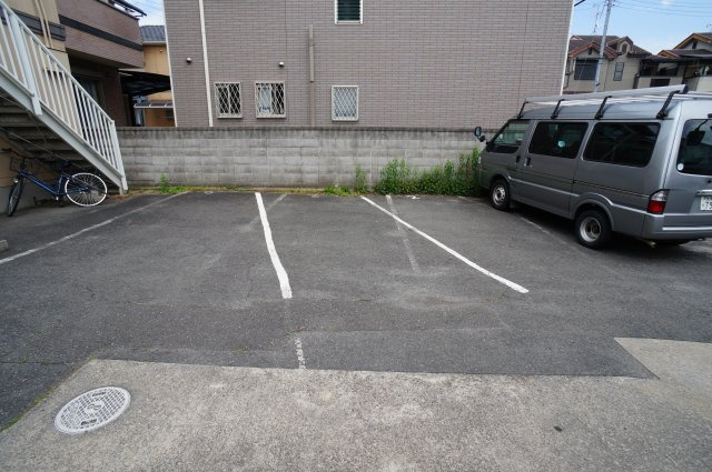 シルクパレスはぎはらの駐車場
