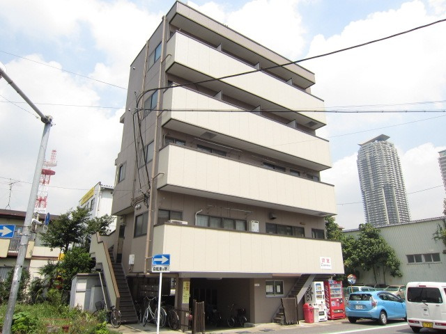 川口市本町１丁目の賃貸マンションの外観|メゾンＦの外観