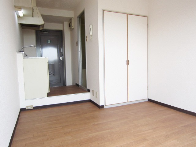 川口市本町１丁目の賃貸マンションの内装|別室参考写真です。