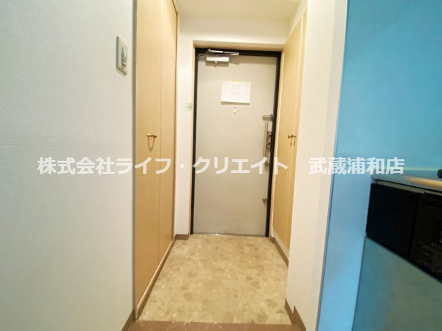 プレスティージュの玄関|別号室の参考写真です。