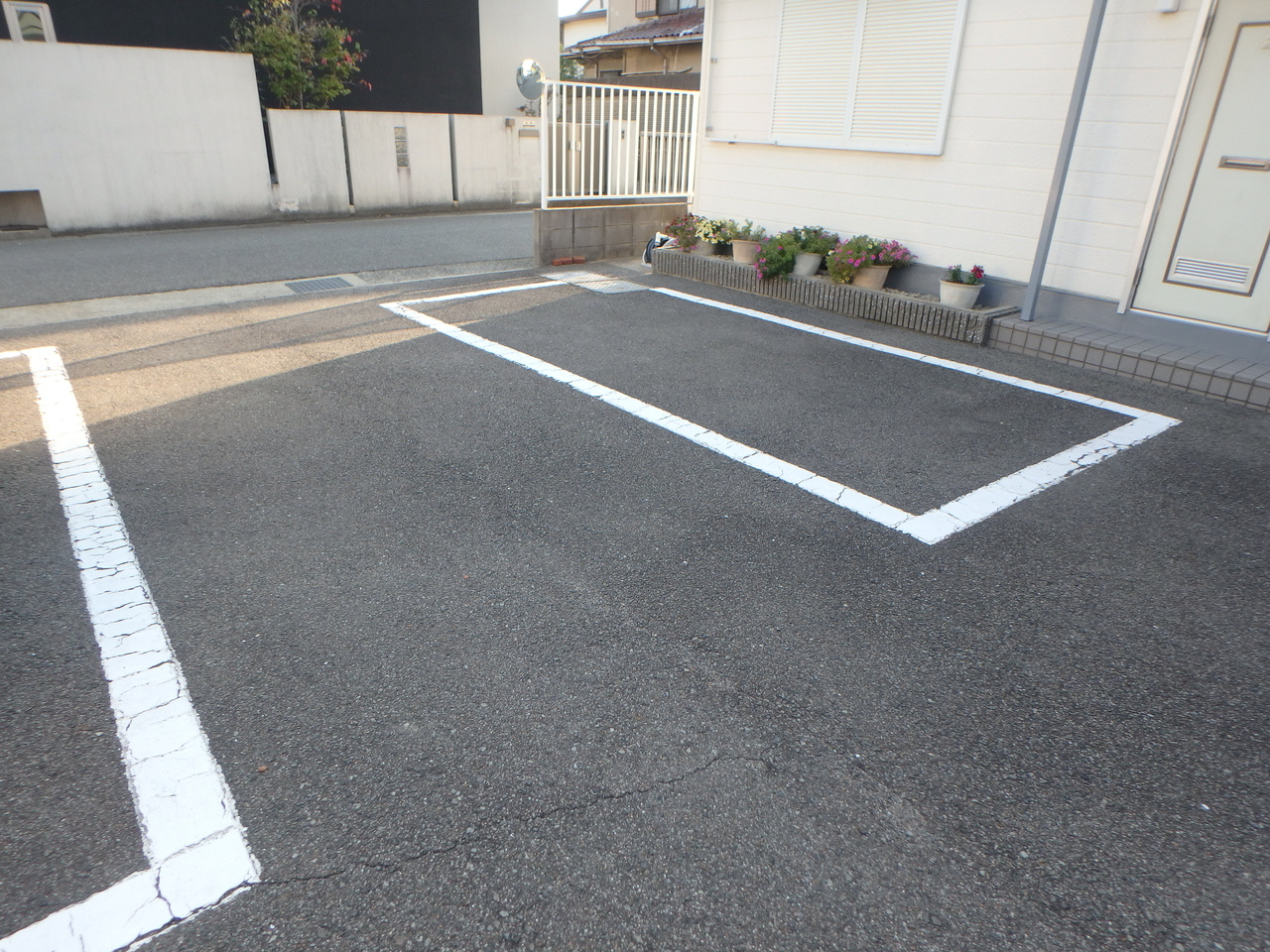 松浜ロッジの駐車場