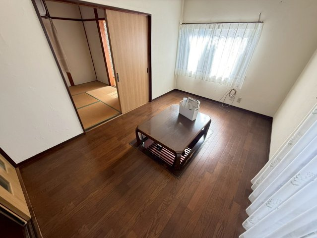 南紀寺5丁目貸家(M)の居間・リビング