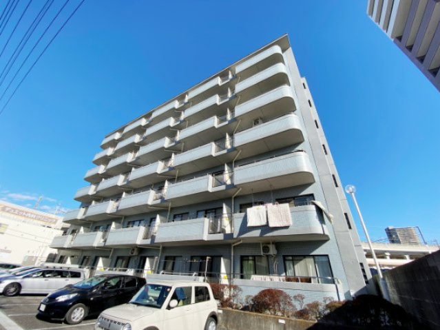 ラーバンライブ武蔵浦和の外観