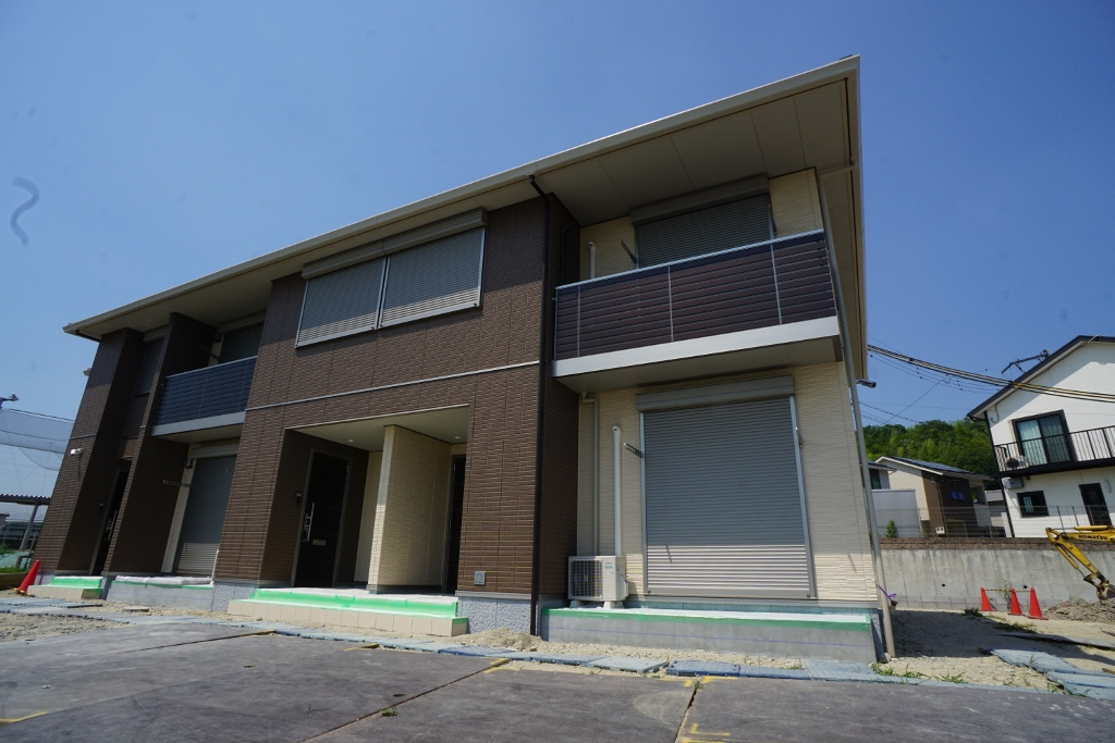ラテール平城Ｂ棟の外観