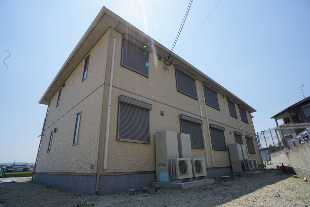 ラテール平城Ｂ棟の駐車場