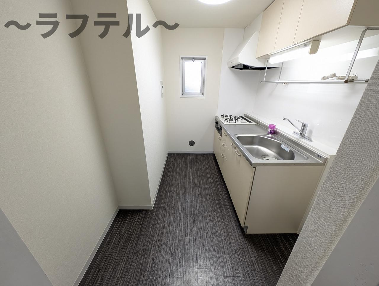 所沢市小手指町４丁目の賃貸マンションのキッチン