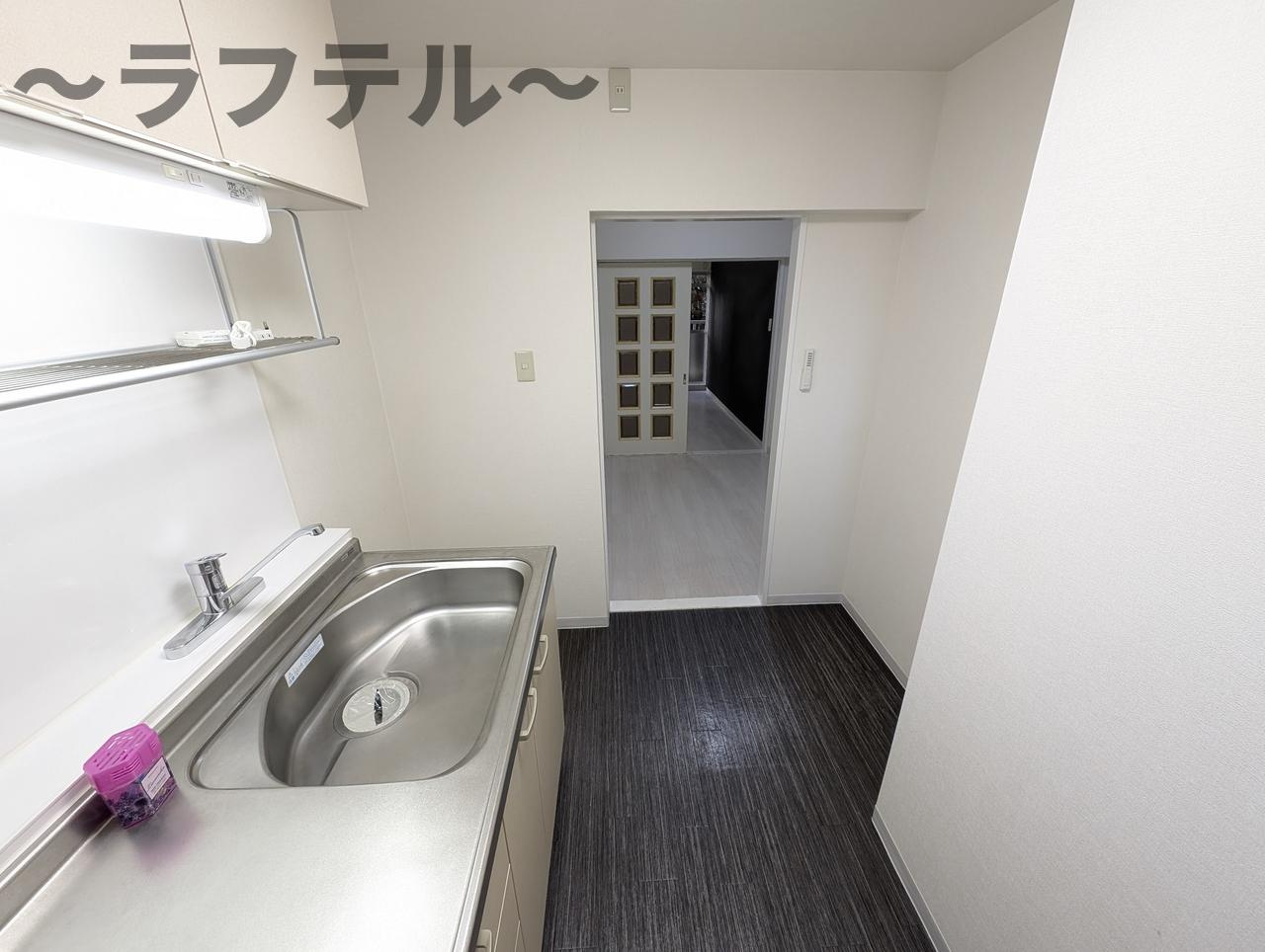 所沢市小手指町４丁目の賃貸マンションのキッチン
