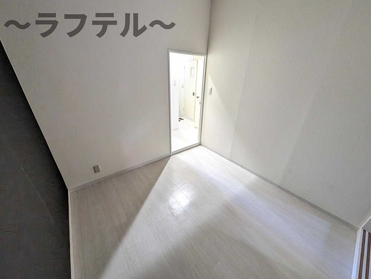所沢市小手指町４丁目の賃貸マンションの居間・リビング