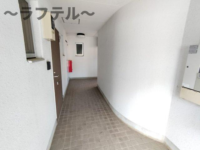 所沢市小手指町４丁目の賃貸マンションのロビー