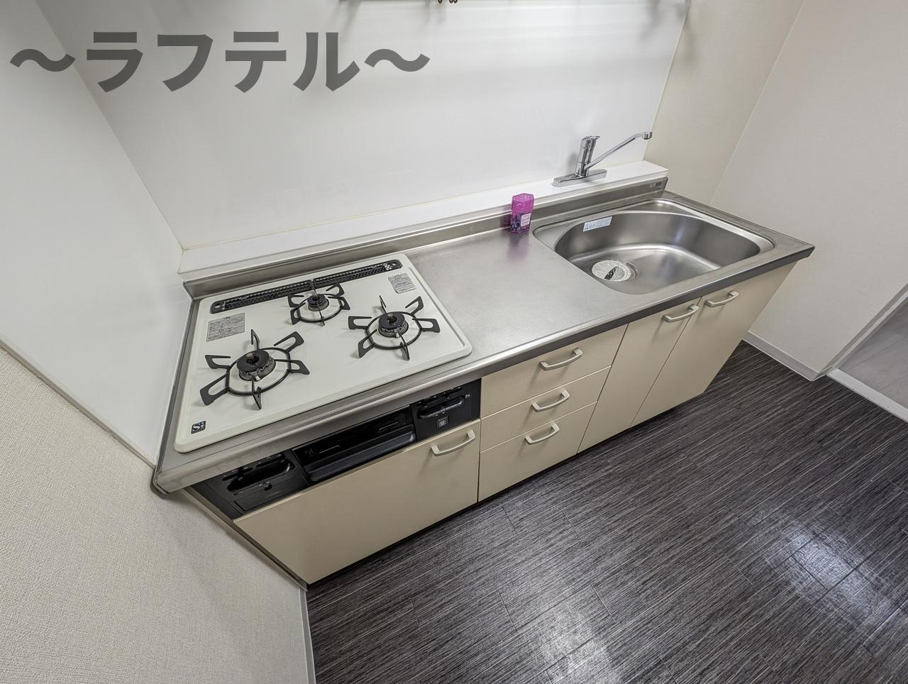 所沢市小手指町４丁目の賃貸マンションのキッチン