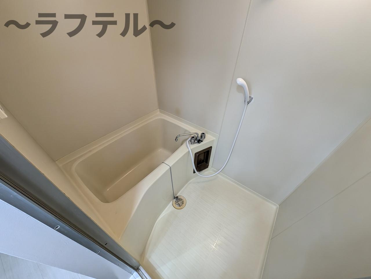 所沢市小手指町４丁目の賃貸マンションの浴室