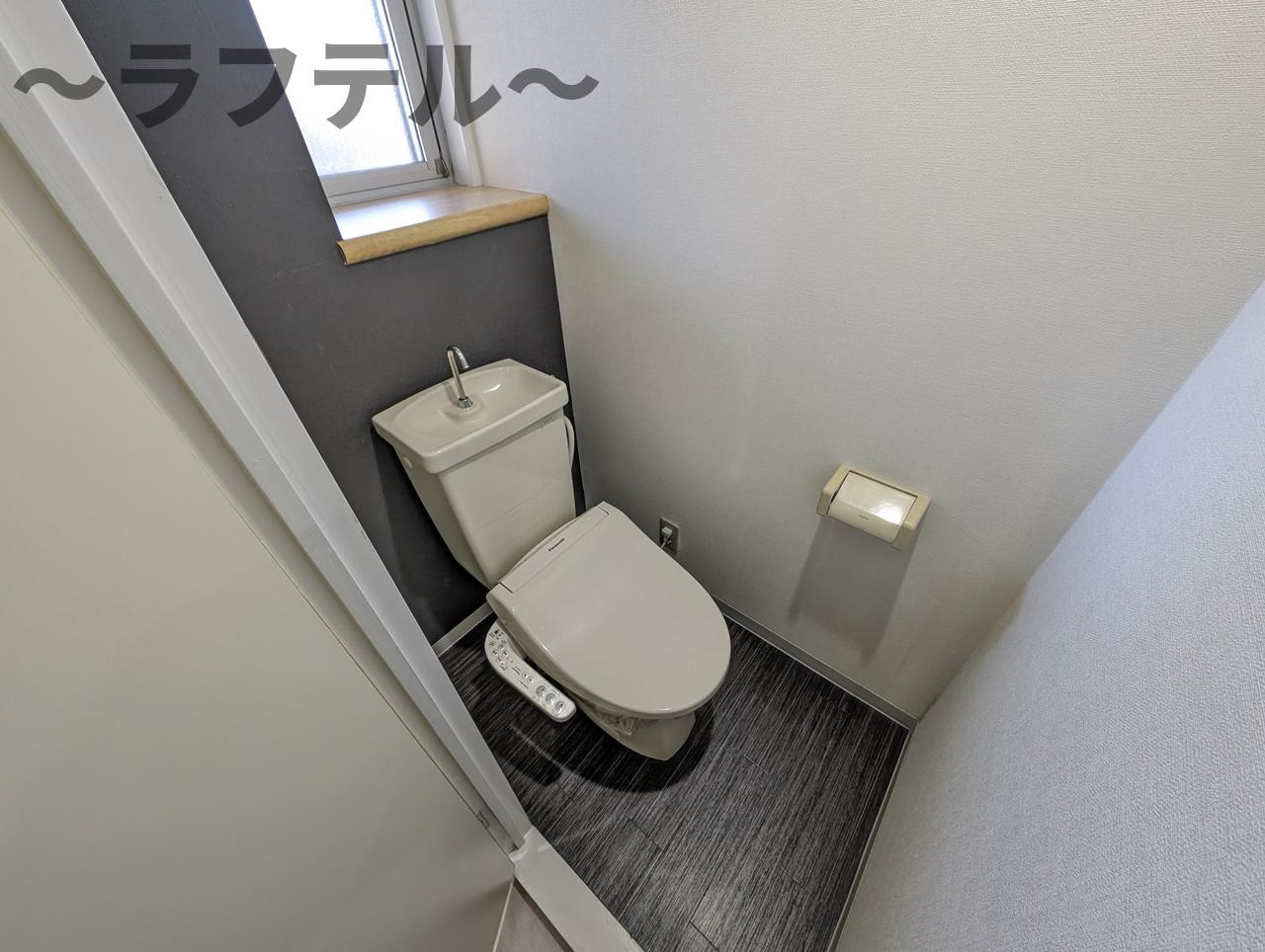 所沢市小手指町４丁目の賃貸マンションのトイレ