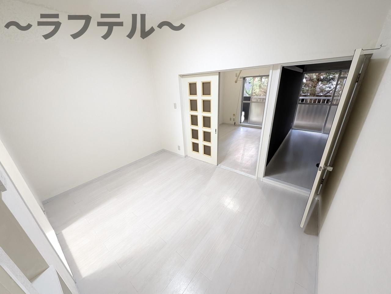 所沢市小手指町４丁目の賃貸マンションの居間・リビング