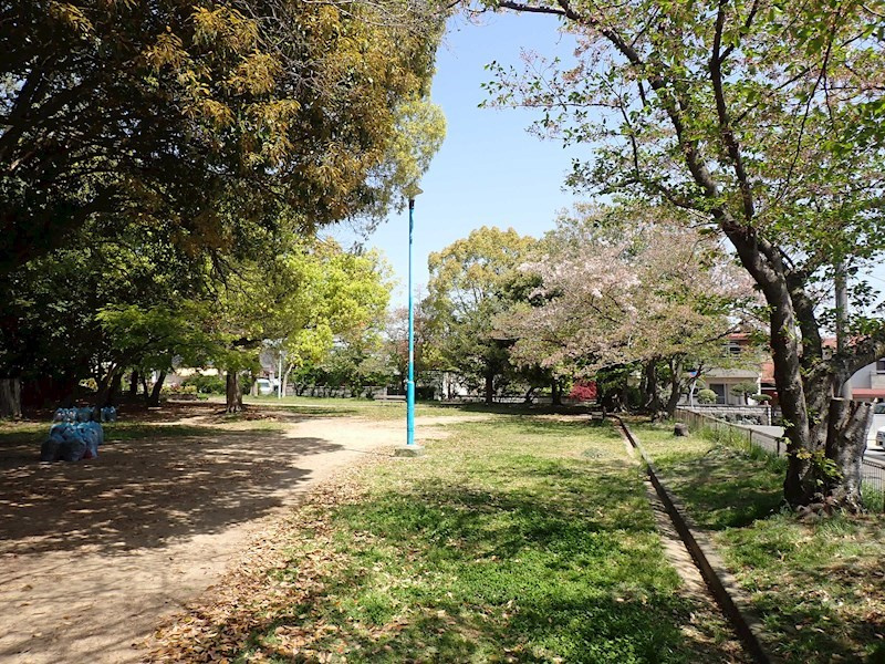 ラビス王塚公園の周辺|王塚公園