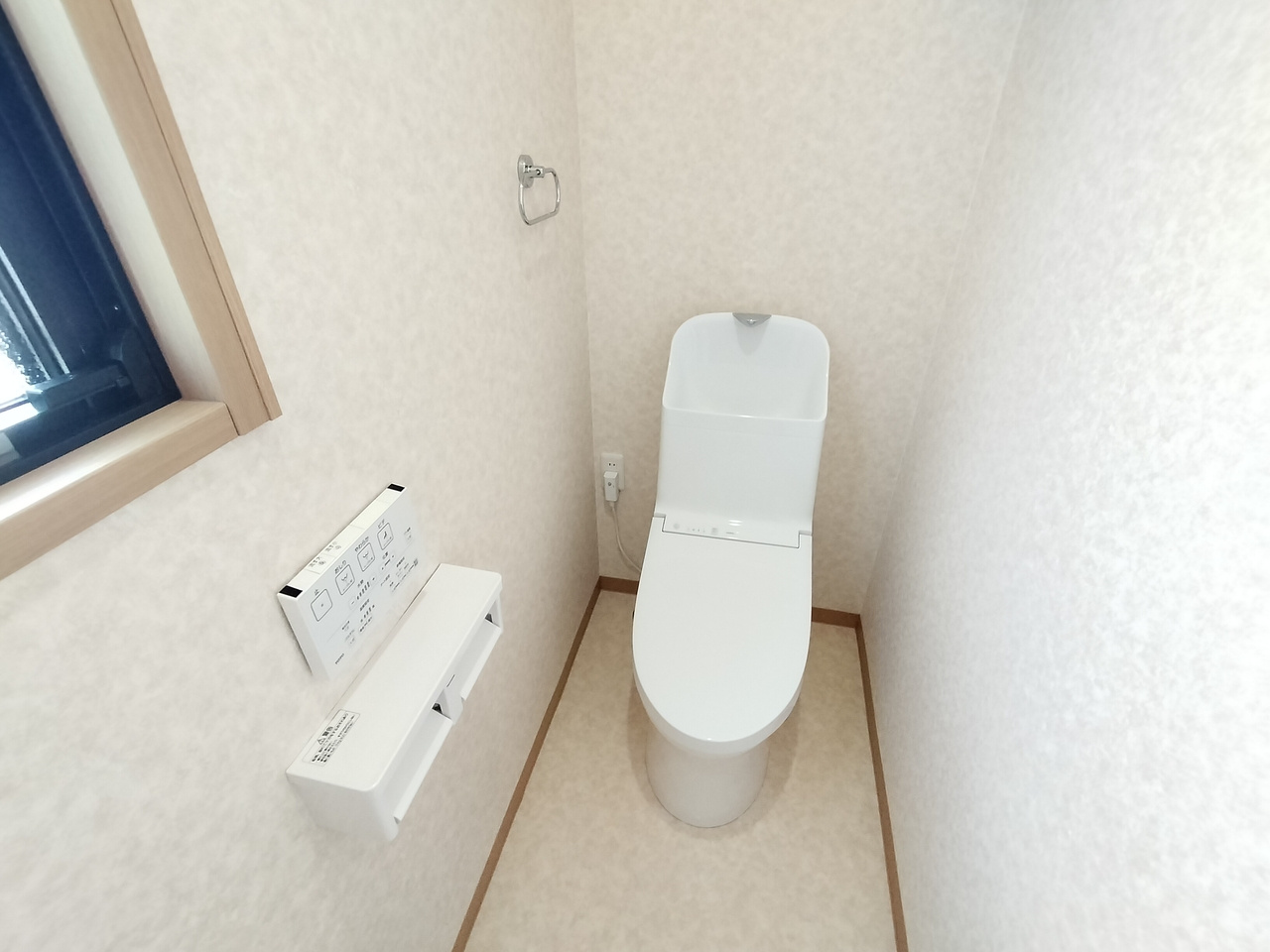 コンフォート朱雀Ⅵのトイレ|落ち着いたトイレです