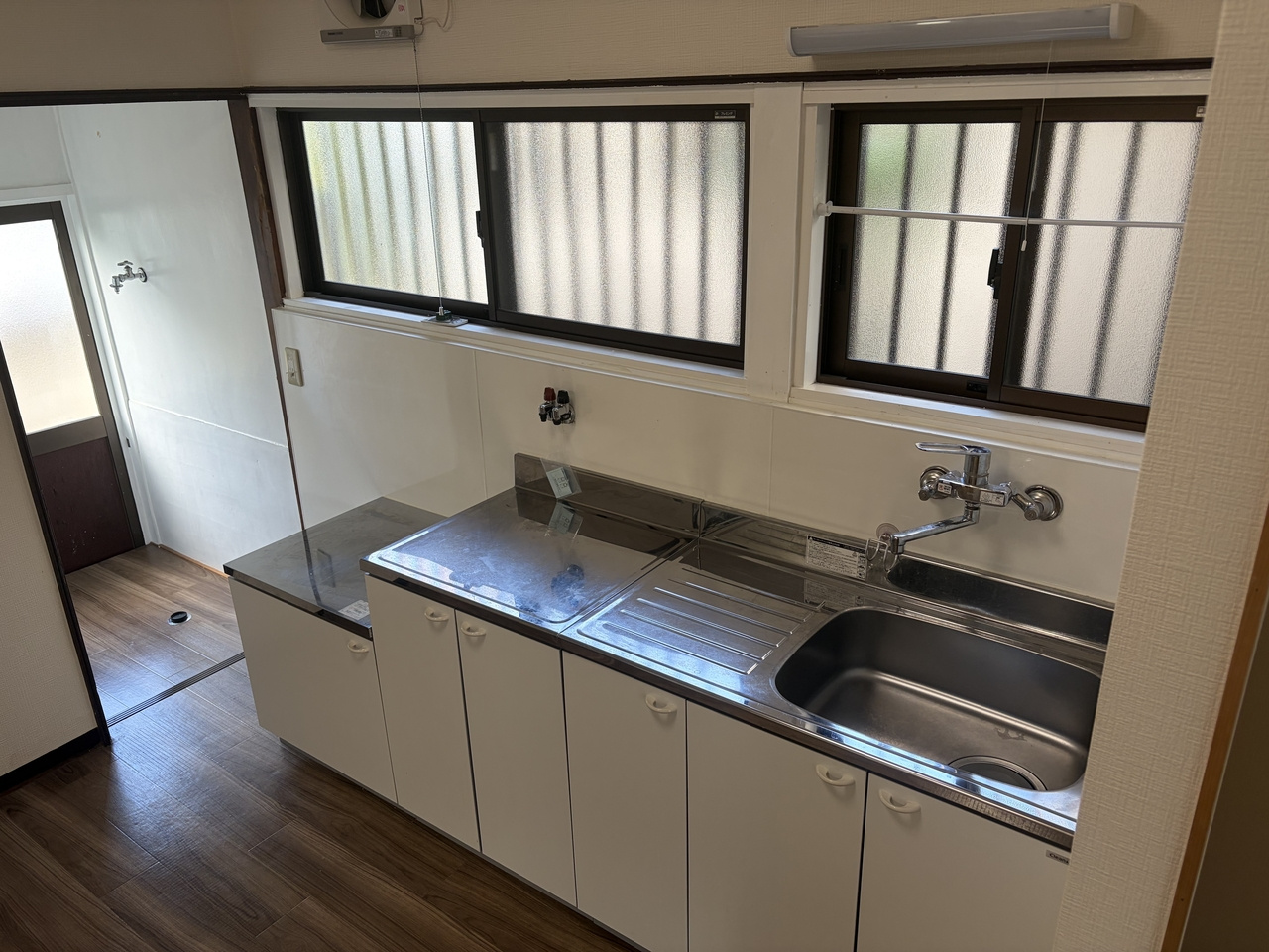 秋篠三和町1丁目戸建のキッチン