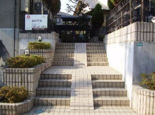 テラス瀬ケ崎のエントランス